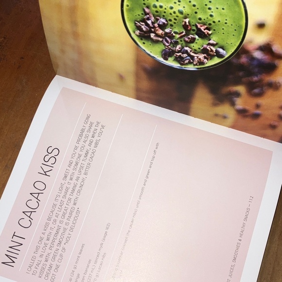 100 Best Juices, Smoothies and Healthy Snacks by - Black and Purple Edition - Picture 13 of 16